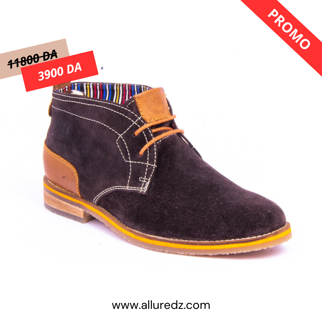 BOTTES EN CUIR À LACET -