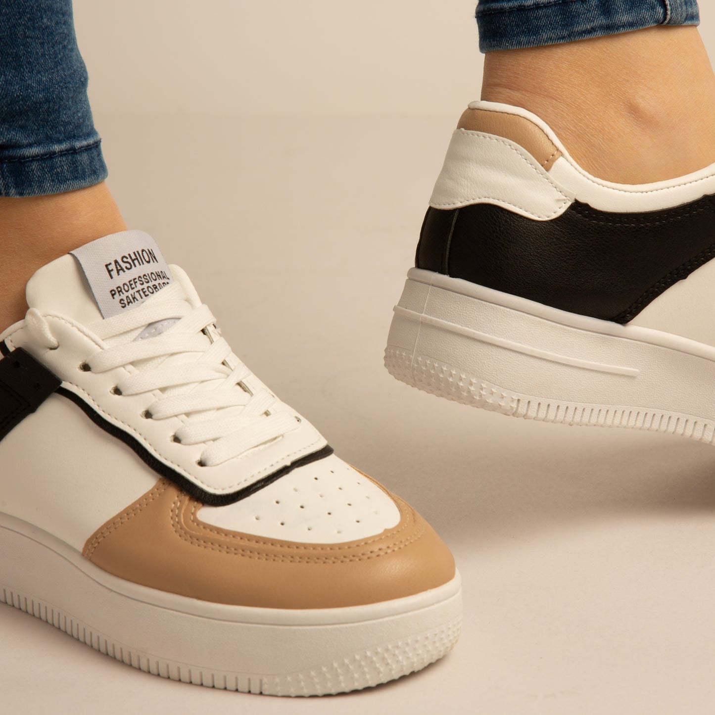 Basket Simili Cuir - Blanc / Khaki