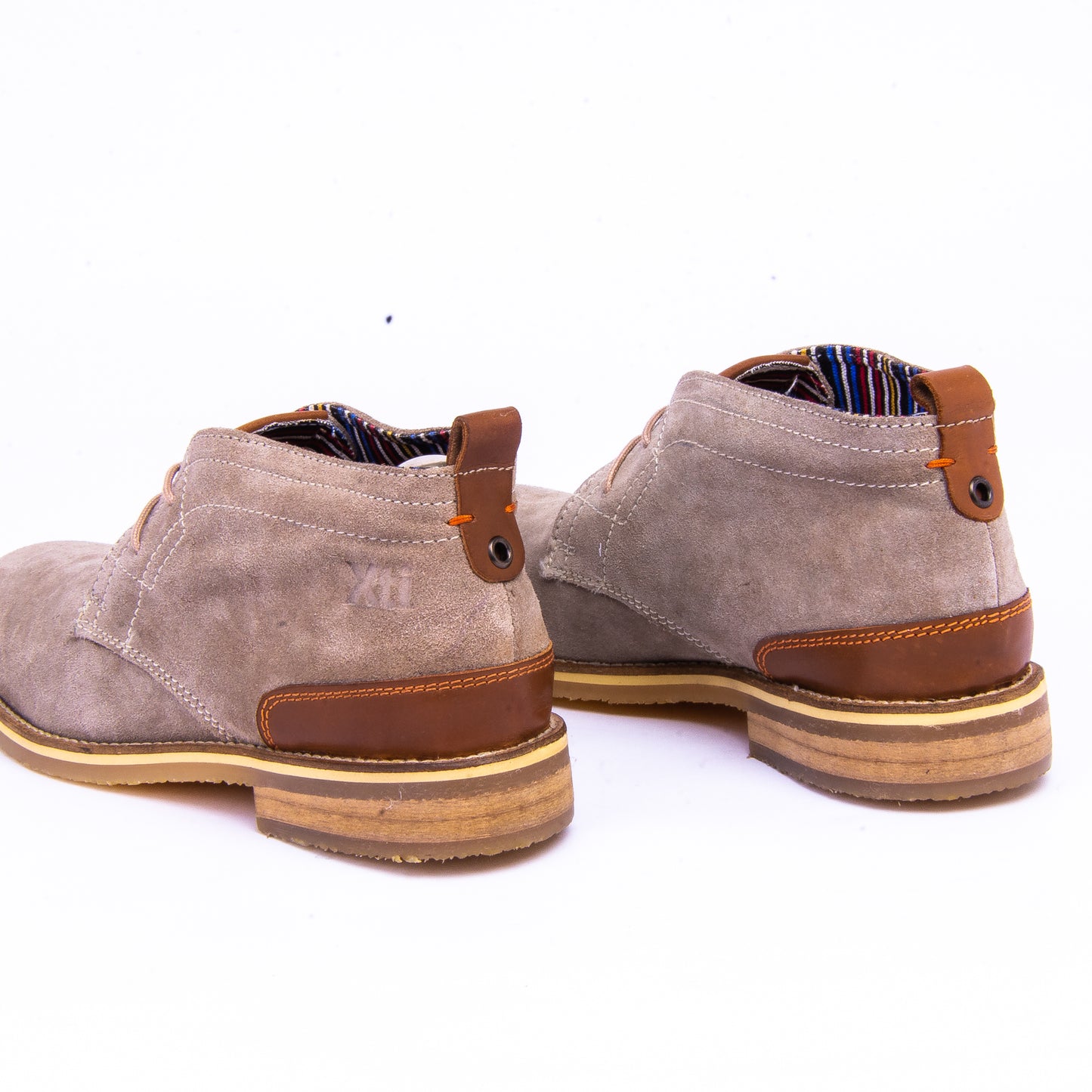 BOTTES EN CUIR À LACET - Beige